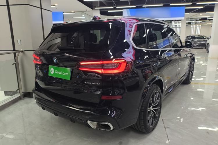 Used BMW X5 2022 Restyled xDrive 30Li Luxury Version M Sport Package Rear Right 45 Deg
