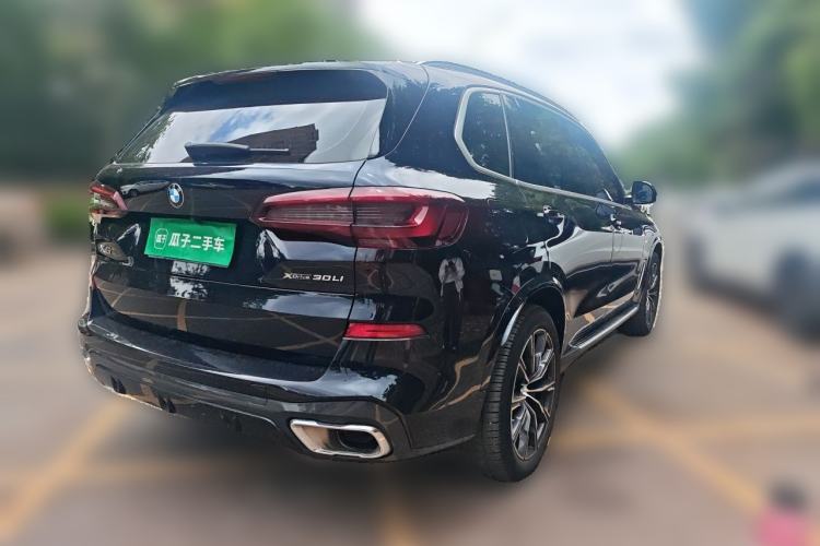 Used BMW X5 2022 Restyled xDrive 30Li Luxury Version M Sport Package Rear Right 45 Deg