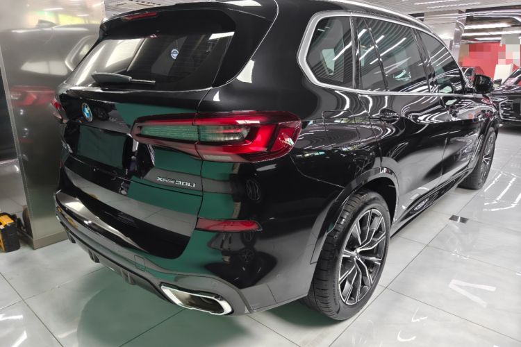 Used BMW X5 2022 Restyled xDrive 30Li Luxury Version M Sport Package Rear Right 45 Deg