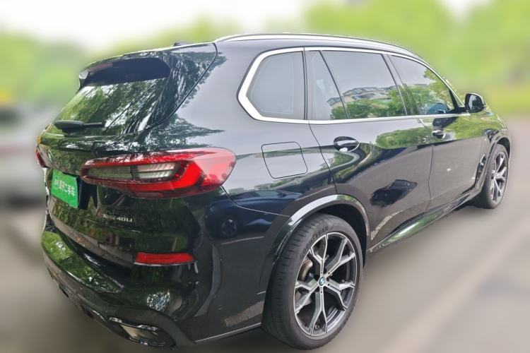 Used BMW X5 2022 Restyled xDrive 40Li M Sport Package Rear Right 45 Deg