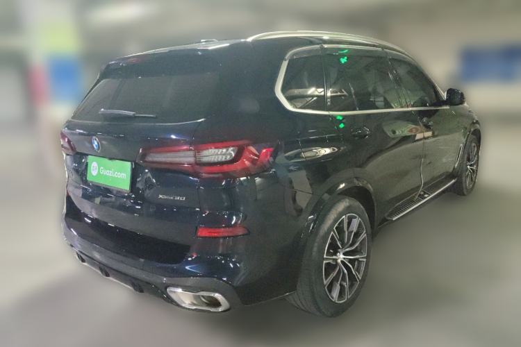 Used BMW X5 2022 Restyled xDrive 30Li M Sport Package Rear Right 45 Deg