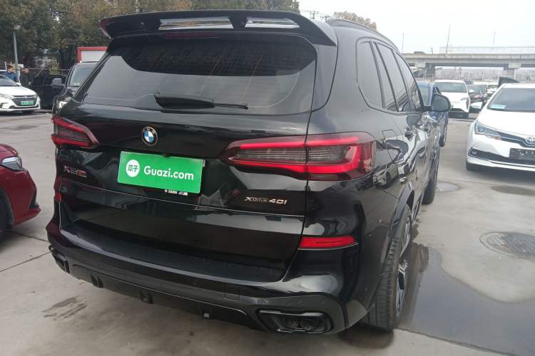 Used BMW X5 2022 xDrive40i Luxury Edition M Sport Package Rear Right 45 Deg