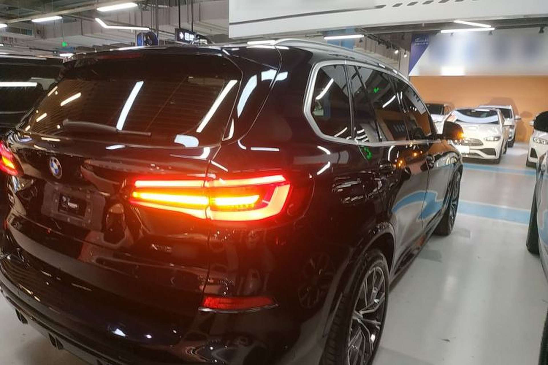 Used BMW X5 2022 xDrive30i M Sport Package Rear Right 45 Deg