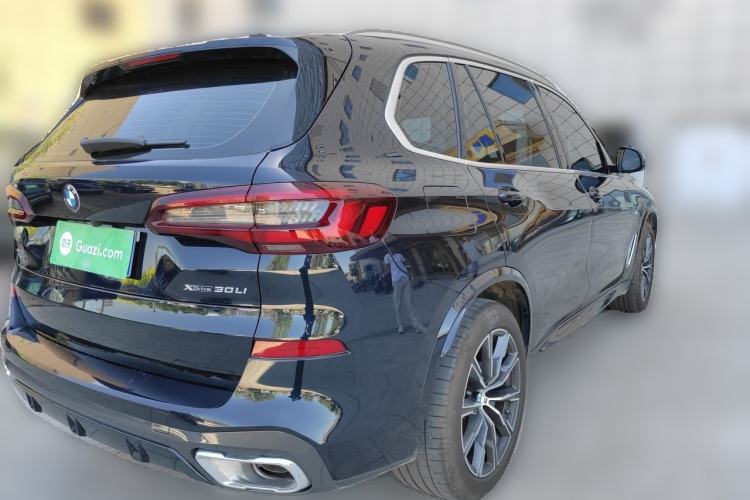 Used BMW X5 2022 Restyled xDrive 30Li Luxury Version M Sport Package Rear Right 45 Deg