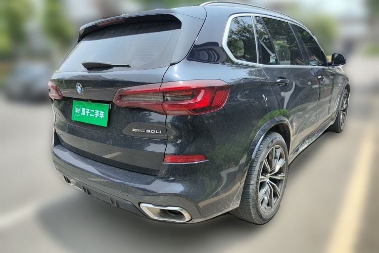 Used BMW X5 2022 Restyled xDrive 30Li Luxury Version M Sport Package Rear Right 45 Deg