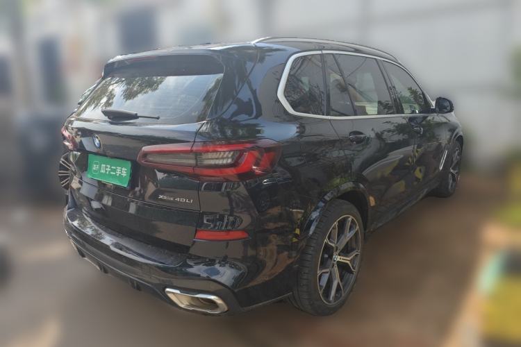 Used BMW X5 2022 xDrive 40Li M Sport Package Rear Right 45 Deg