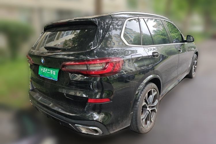 Used BMW X5 2022 Restyled xDrive 40Li M Sport Package Rear Right 45 Deg