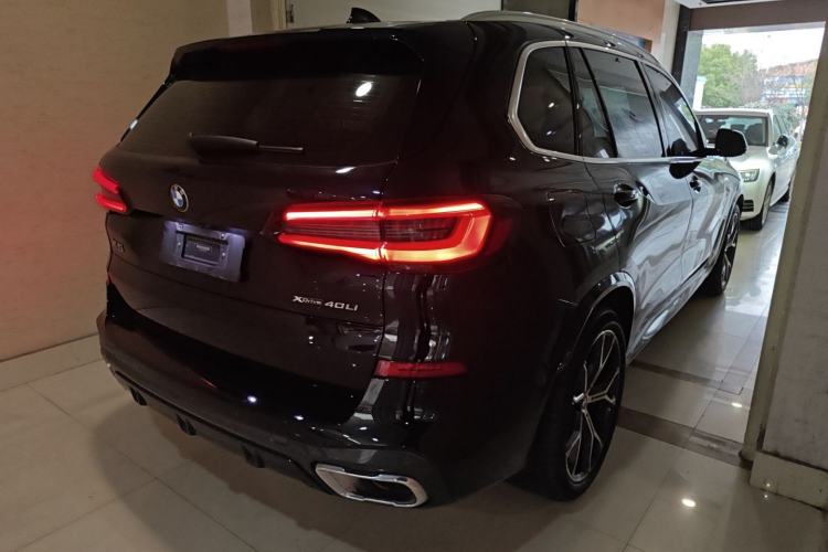 Used BMW X5 2022 Restyled xDrive 40Li M Sport Package Rear Right 45 Deg
