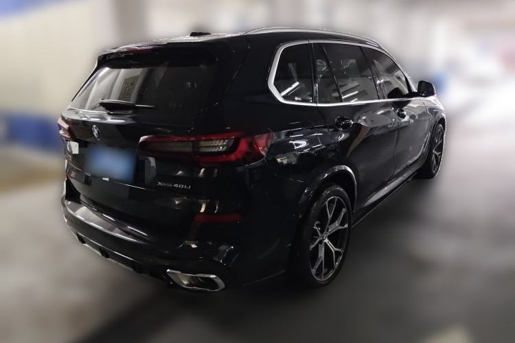 Used BMW X5 2022 xDrive 40Li M Sport Package Rear Right 45 Deg