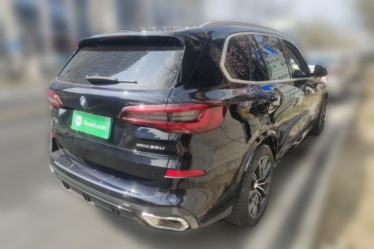 Used BMW X5 2022 Restyled xDrive 30Li Luxury Version M Sport Package Rear Right 45 Deg