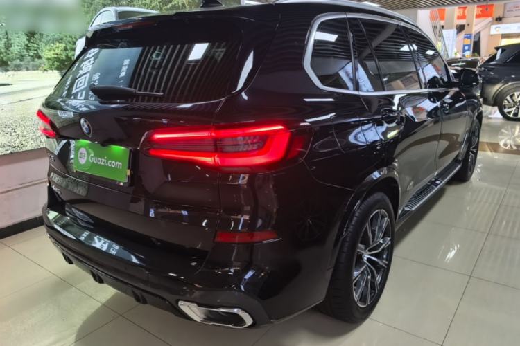 Used BMW X5 2022 Restyled xDrive 30Li Luxury Version M Sport Package Rear Right 45 Deg
