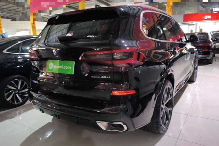 Used BMW X5 2022 Restyled xDrive 40Li M Sport Package Rear Right 45 Deg