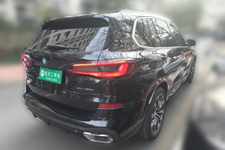 Used BMW X5 2022 Restyled xDrive 30Li Luxury Version M Sport Package Rear Right 45 Deg