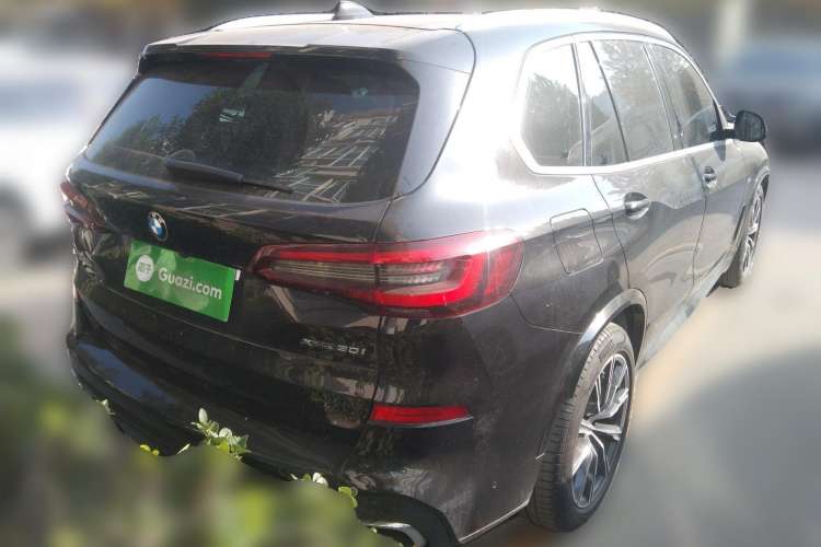 Used BMW X5 2022 xDrive30i M Sport Package Rear Right 45 Deg