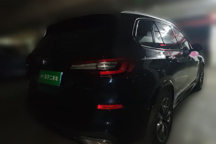 Used BMW X5 2022 Restyled xDrive 30Li M Sport Package Rear Right 45 Deg