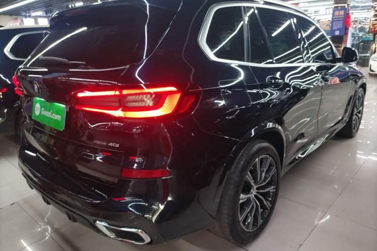 Used BMW X5 2022 xDrive30i M Sport Package Rear Right 45 Deg