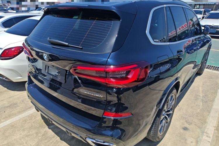 Used BMW X5 2022 xDrive30i M Sport Package Rear Right 45 Deg