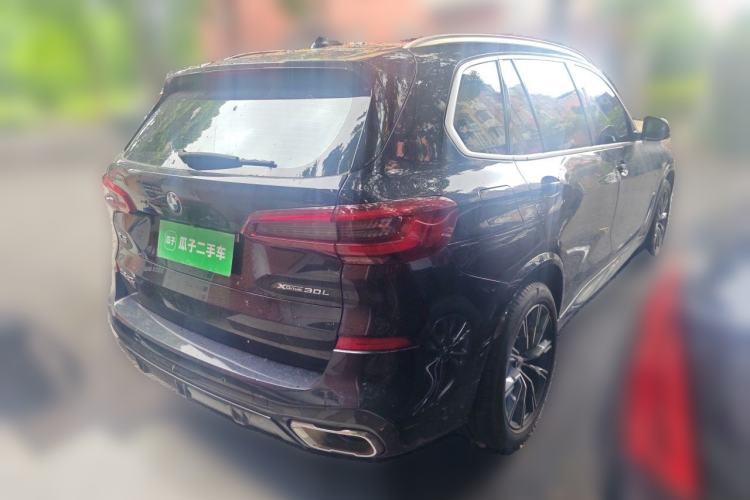 Used BMW X5 2022 Restyled xDrive 30Li Luxury Version M Sport Package Rear Right 45 Deg