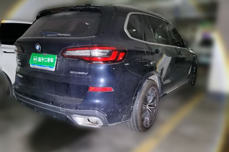 Used BMW X5 2022 xDrive 30Li M Sport Package Rear Right 45 Deg