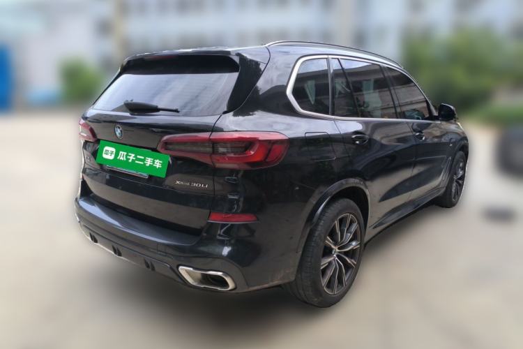 Used BMW X5 2022 Restyled xDrive 30Li Luxury Version M Sport Package Rear Right 45 Deg