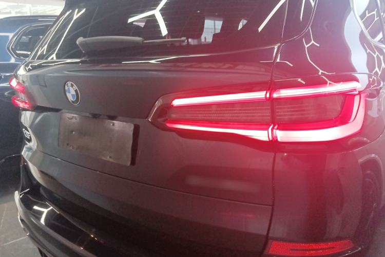 Used BMW X5 2022 Restyled xDrive 30Li Luxury Version M Sport Package Rear