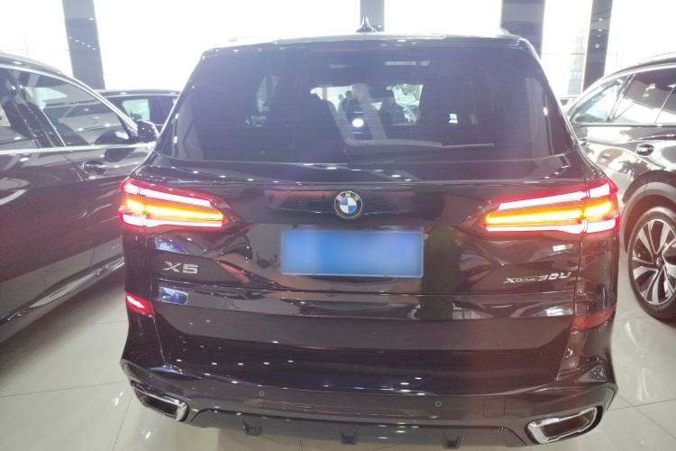 Used BMW X5 2022 Restyled xDrive 30Li Luxury Version M Sport Package Rear