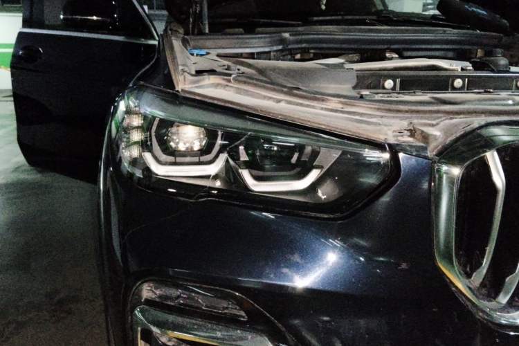 Used BMW X5 2022 xDrive 30Li M Sport Package Right Front Headlight