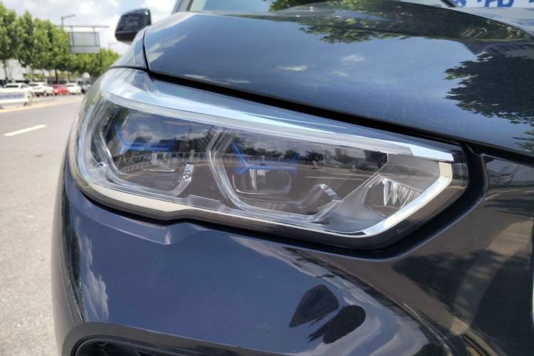 Used BMW X5 2022 xDrive40i M Sport Package Right Front Headlight