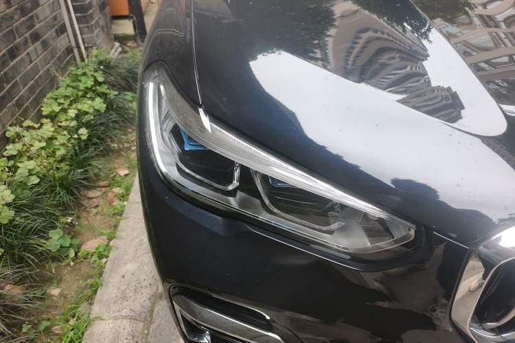Used BMW X5 2022 Restyled xDrive 30Li Luxury Version M Sport Package Right Front Headlight