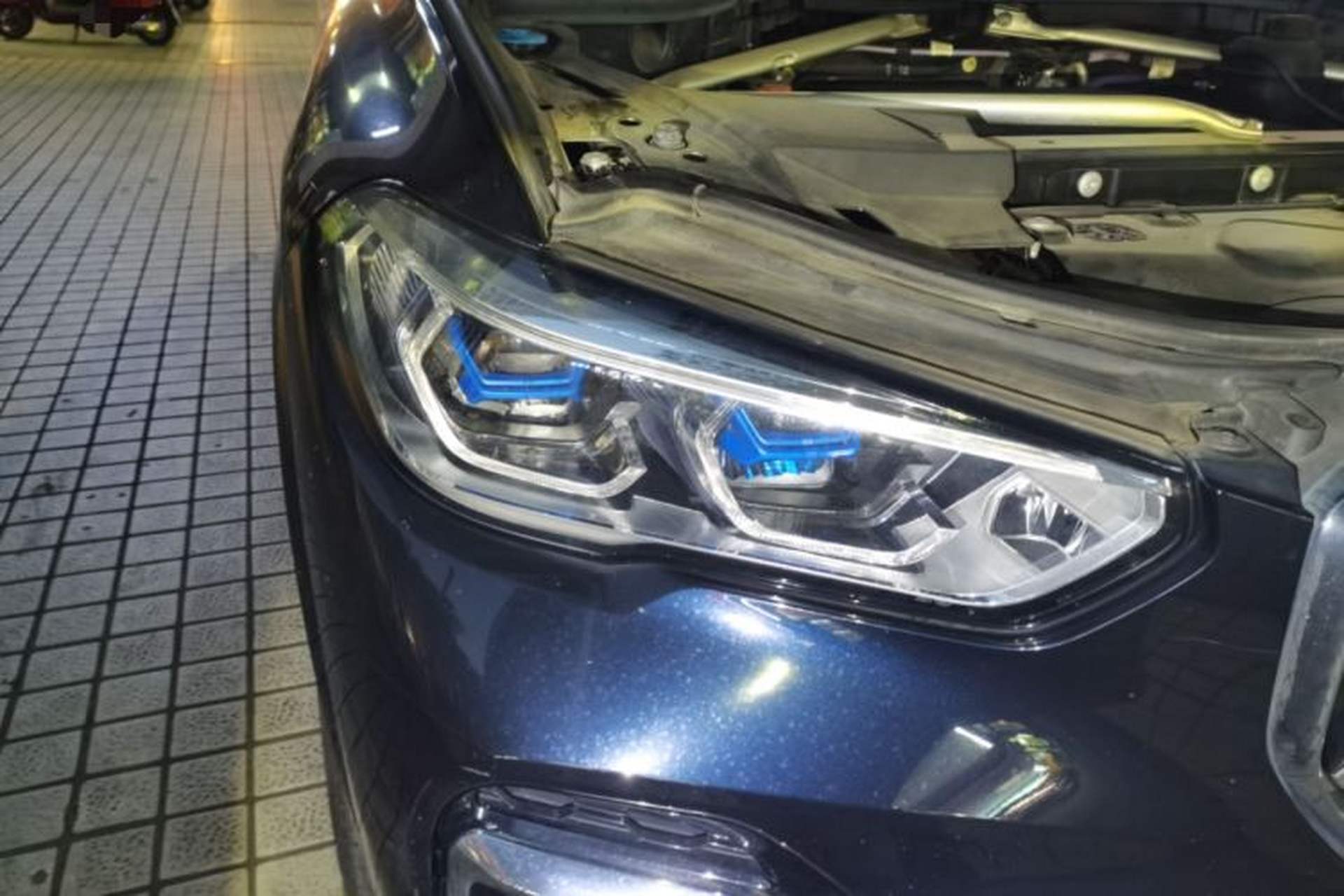 Used BMW X5 2022 xDrive 40Li M Sport Package Right Front Headlight