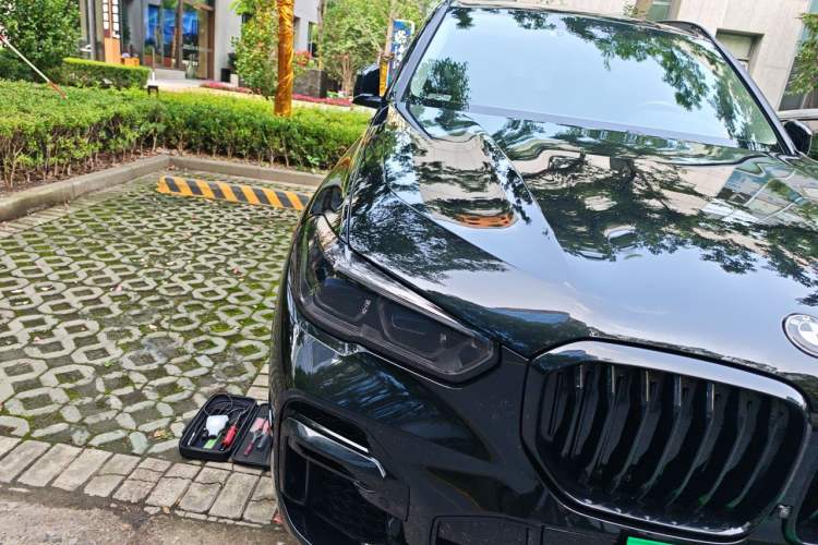Used BMW X5 2022 Restyled xDrive 30Li Luxury Version M Sport Package Right Front Headlight