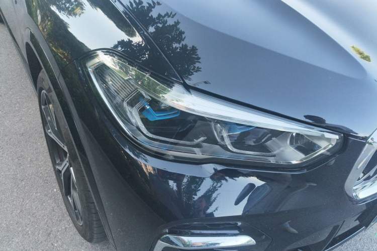 Used BMW X5 2022 xDrive 40Li M Sport Package Right Front Headlight