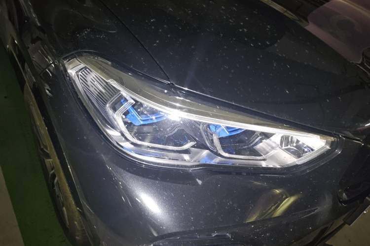 Used BMW X5 2022 xDrive 30Li Luxury M Sport Package Right Front Headlight