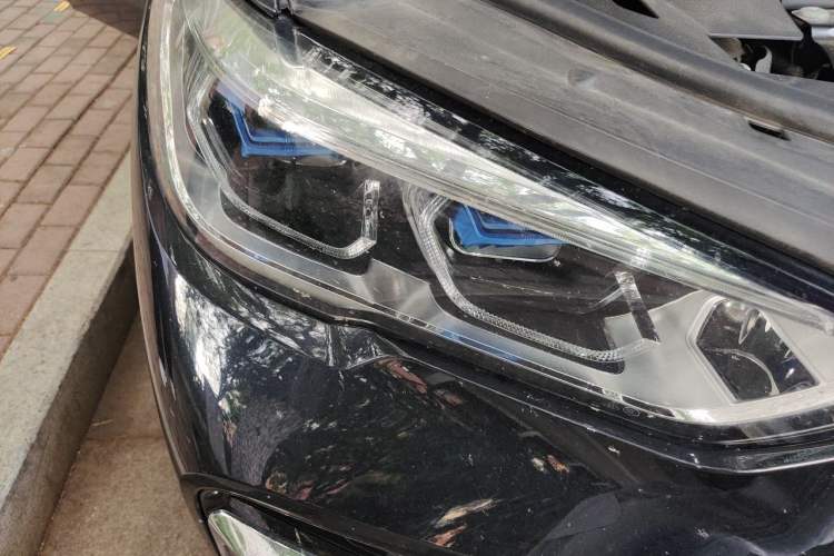 Used BMW X5 2022 Restyled xDrive 30Li Luxury Version M Sport Package Right Front Headlight