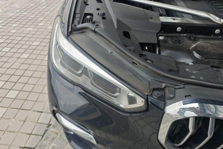Used BMW X5 2022 xDrive 40Li M Sport Package Right Front Headlight