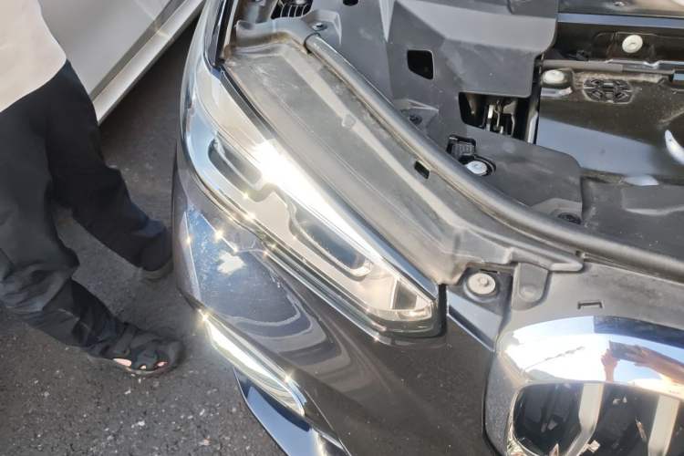 Used BMW X5 2022 xDrive 40Li Luxury Edition M Sport Package Right Front Headlight