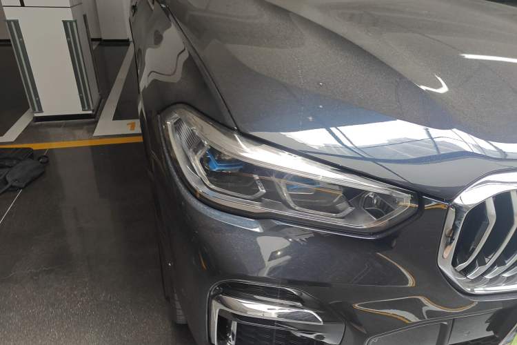Used BMW X5 2022 Restyled xDrive 30Li Luxury Version M Sport Package Right Front Headlight