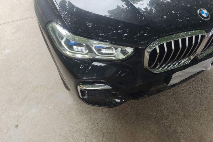 Used BMW X5 2022 Restyled xDrive 30Li Luxury Version M Sport Package Right Front Headlight