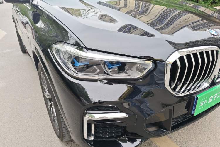 Used BMW X5 2022 xDrive 30Li Luxury M Sport Package Right Front Headlight