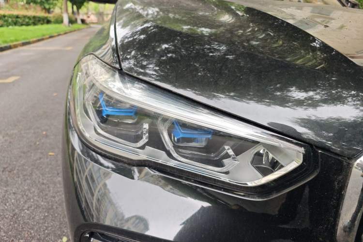 Used BMW X5 2022 Restyled xDrive 40Li M Sport Package Right Front Headlight