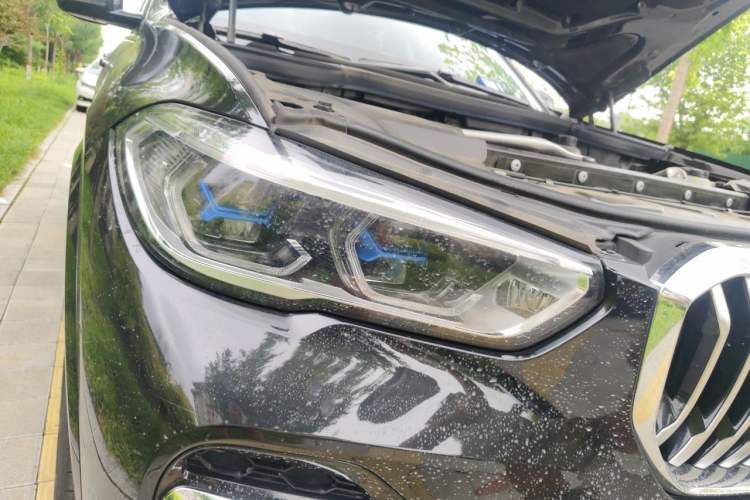 Used BMW X5 2022 xDrive 30Li M Sport Package Right Front Headlight