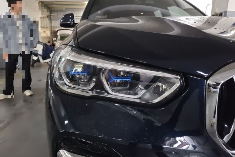 Used BMW X5 2022 xDrive 40Li M Sport Package Right Front Headlight