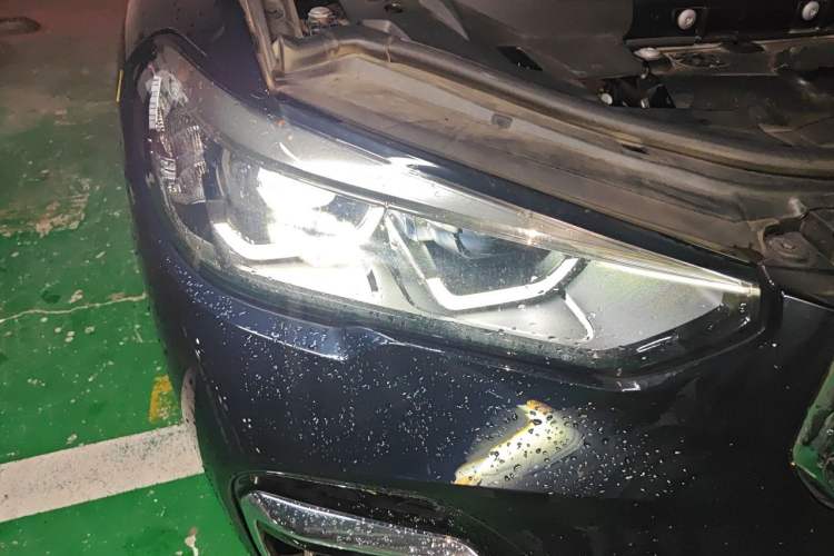 Used BMW X5 2022 xDrive 30Li M Sport Package Right Front Headlight