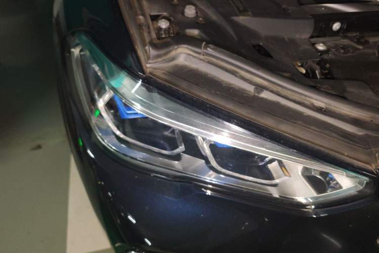 Used BMW X5 2022 xDrive 40Li M Sport Package Right Front Headlight