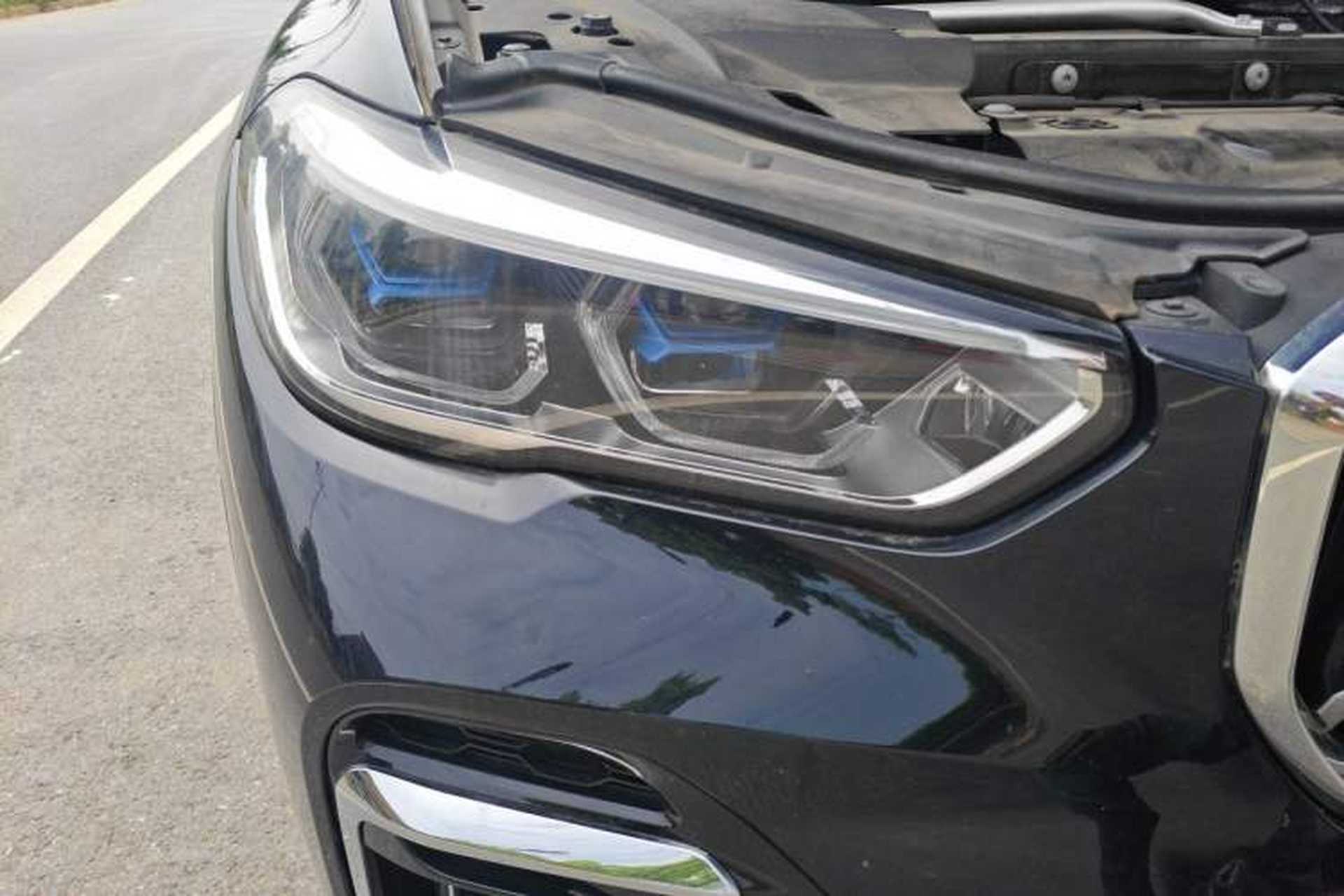 Used BMW X5 2022 Restyled xDrive 30Li Luxury Version M Sport Package Right Front Headlight