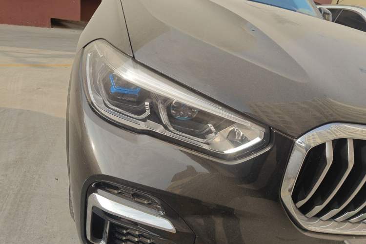 Used BMW X5 2022 xDrive 30Li M Sport Package Right Front Headlight