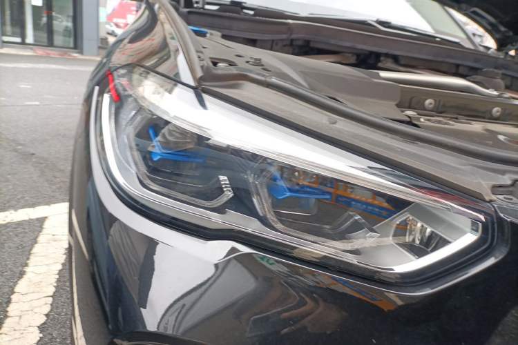 Used BMW X5 2022 xDrive 30Li M Sport Package Right Front Headlight
