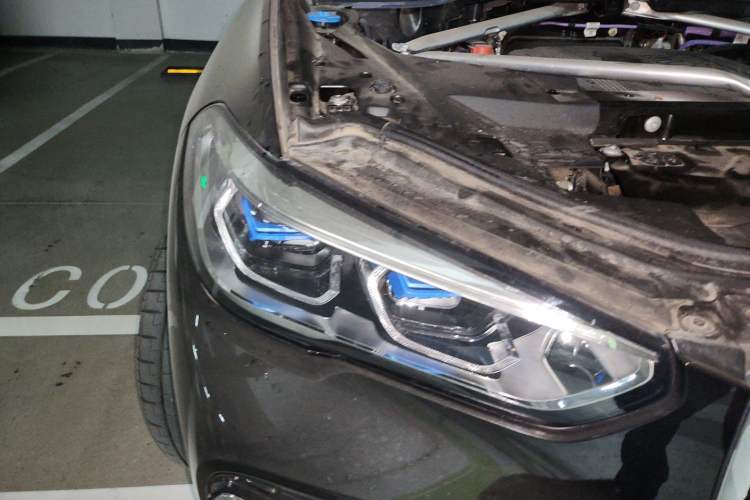 Used BMW X5 2022 Restyled xDrive 40Li M Sport Package Right Front Headlight