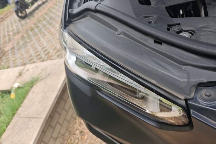 Used BMW X5 2022 xDrive 30Li M Sport Package Right Front Headlight