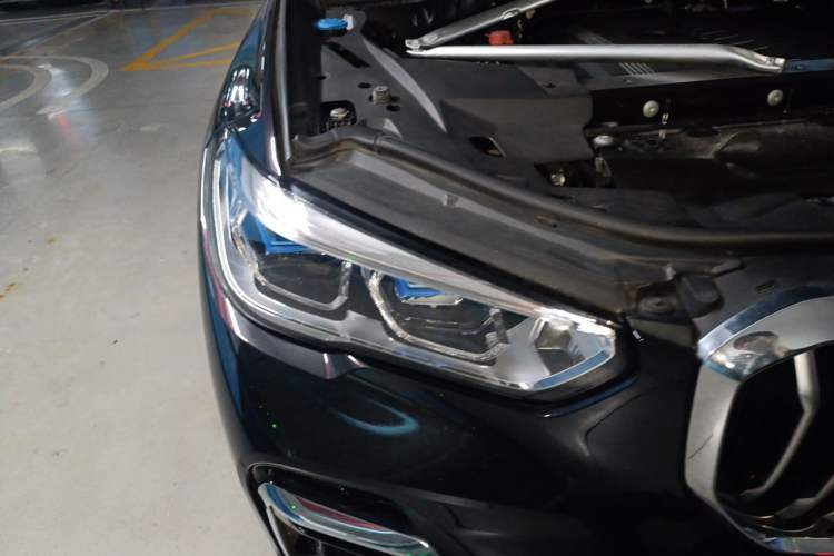 Used BMW X5 2022 Restyled xDrive 40Li M Sport Package Right Front Headlight